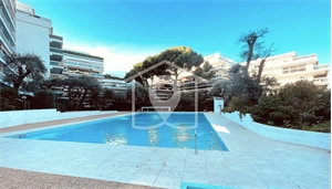 appartement à la vente -   06600  ANTIBES, surface 30 m2 vente appartement - APR677378